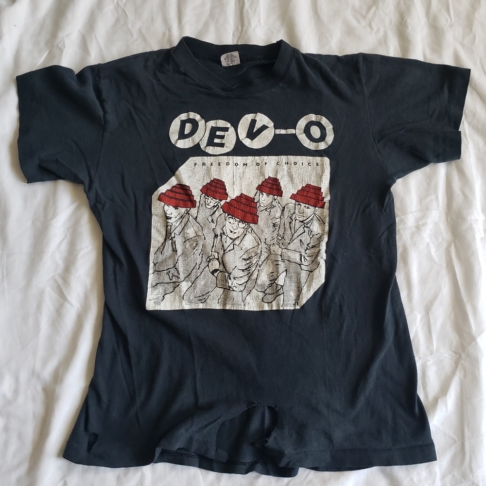 Vintage 80s DEV-O shirt as is